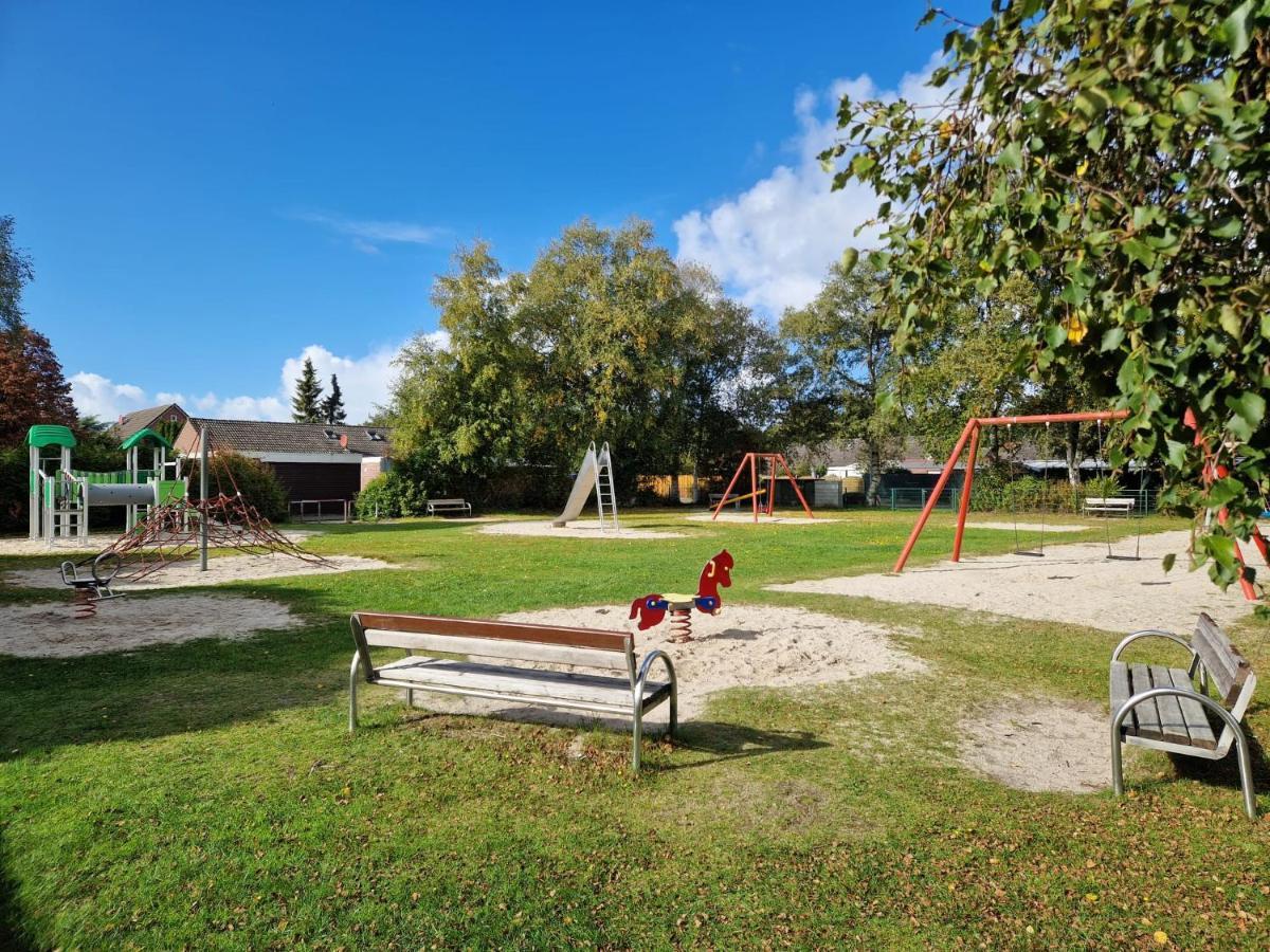 Ferienhaus Nordseeglueck Im Ferienpark Berumbur Luaran gambar
